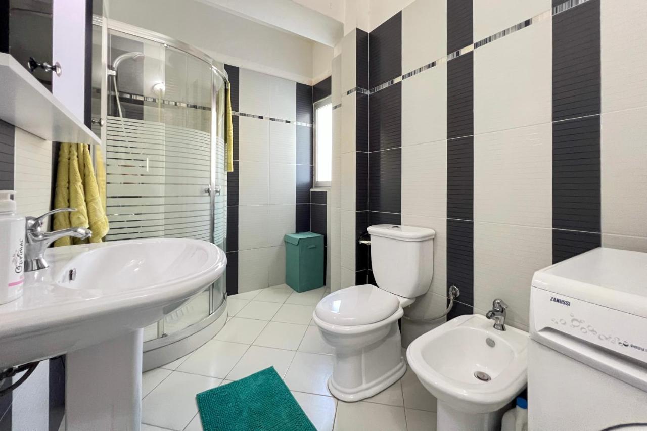 Sealavita, Modern 2 Bedroom Apartment Sea & Sunset View Влёра Экстерьер фото